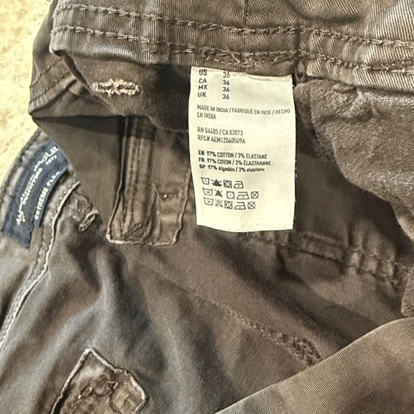 [American Eagle Outfitters] EUC Cargo Shorts - Picture 9 of 9